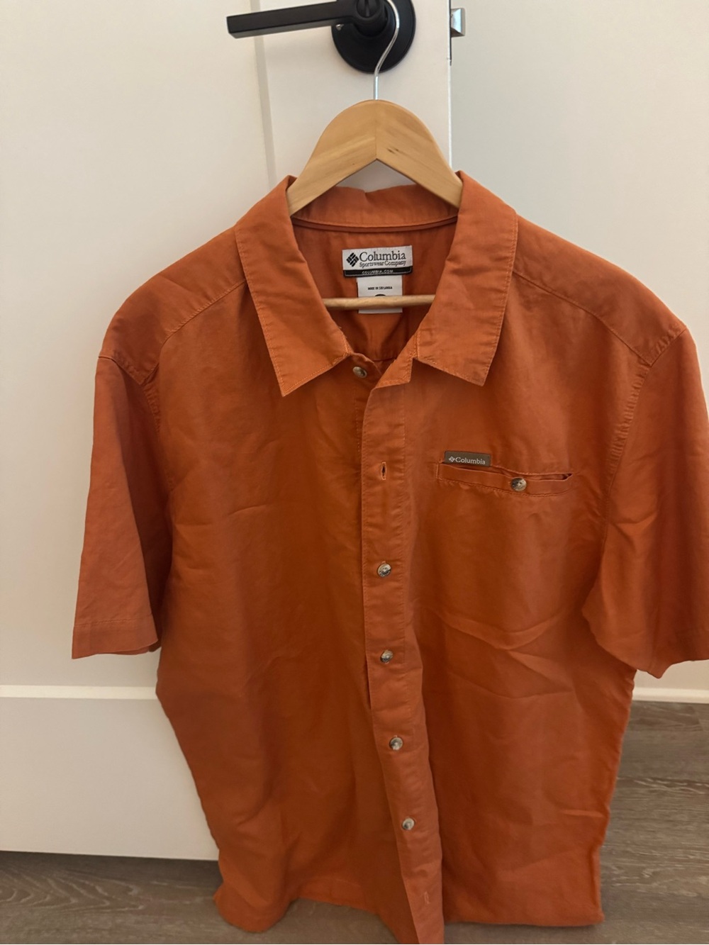 Columbia Men's Short Sleeve Button-Up Shirt - Rust